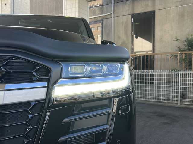 トヨタ ランドクルーザー GRスポーツ 京都府 2023(令5)年 4.1万km ブラック 12.3インチ純正ディスプレイオーディオナビ/フルセグTV/CD/DVD再生機能/Bluetooth/Miracast/USB入力端子/ＪＢＬサウンド　/サンルーフ　/ルーフレール/全方位カメラ　/前方純正ドライブレコーダー/ETC2.0/ＨＵＤ　/ディーゼル　/４ＷＤ　/ＢＳＭ　/メモリーシート/ベンチレーター　/シートヒーター/エアシート/ステアリングヒーター/マルチテレインモニター　/ＲＣＴＡ　/ＲＣＤ　/クリアランスソナー　/クールボックス　/３眼ＬＥＤ/オートライト/オートマチックハイビーム/フロントフォグランプ/純正AW18インチ/デフロック/ルーフレール/Wサイドエアバッグ/カーテンエアバッグ