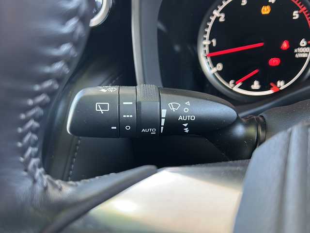 トヨタ ランドクルーザー GRスポーツ 京都府 2023(令5)年 4.1万km ブラック 12.3インチ純正ディスプレイオーディオナビ/フルセグTV/CD/DVD再生機能/Bluetooth/Miracast/USB入力端子/ＪＢＬサウンド　/サンルーフ　/ルーフレール/全方位カメラ　/前方純正ドライブレコーダー/ETC2.0/ＨＵＤ　/ディーゼル　/４ＷＤ　/ＢＳＭ　/メモリーシート/ベンチレーター　/シートヒーター/エアシート/ステアリングヒーター/マルチテレインモニター　/ＲＣＴＡ　/ＲＣＤ　/クリアランスソナー　/クールボックス　/３眼ＬＥＤ/オートライト/オートマチックハイビーム/フロントフォグランプ/純正AW18インチ/デフロック/ルーフレール/Wサイドエアバッグ/カーテンエアバッグ