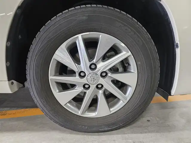 トヨタ アルファードハイブリット G 宮崎県 2013(平25)年 2.8万km ゴールドパールクリスタルシャイン 4WD/ワンオーナー/純正8型ナビ/フルセグTV/両側パワースライドドア/パワーバックドア/バックカメラ/ビルトインETC/ドライブレコーダー/クルーズコントロール/クリアランスソナー/ステアリング連動HIDヘッドランプ/オートライト/デュアルオートエアコン/木目調/革巻きコンビステアリング/ステアリングスイッチ/前席パワーシート/運転席ポジションメモリー/2列目リラックスキャプテンシート/助手席/2列目オットマン/純正16インチアルミホイール/スマートキー/プッシュエンジンスタート/禁煙車