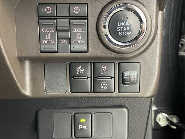 ダイハツ トール Gターボ 岐阜県 2021(令3)年 2.1万km ブラックマイカメタリック フリップダウンモニター/純正SDナビ/フルセグ/BT/DVD/USB/バックカメラ/スマートアシストIII/・衝突軽減ブレーキ/・オートハイビーム/・車線逸脱警報機能/純正ドライブレコーダー/ビルトインETC/前席シートヒーター/クリアランスソナー/両側パワースライドドア/純正フロアマット/サイドバイザー/LEDオートライト/シートバックテーブル/サンシェード/アイドリングストップ/プッシュスタート