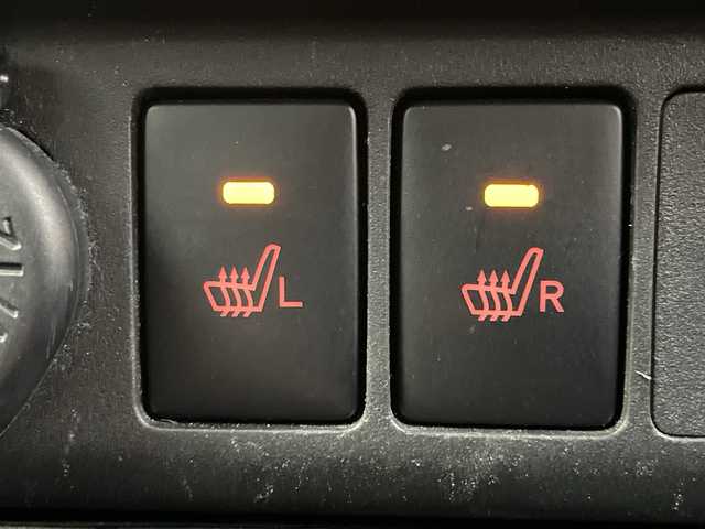 ダイハツ トール Gターボ 岐阜県 2021(令3)年 2.1万km ブラックマイカメタリック フリップダウンモニター/純正SDナビ/フルセグ/BT/DVD/USB/バックカメラ/スマートアシストIII/・衝突軽減ブレーキ/・オートハイビーム/・車線逸脱警報機能/純正ドライブレコーダー/ビルトインETC/前席シートヒーター/クリアランスソナー/両側パワースライドドア/純正フロアマット/サイドバイザー/LEDオートライト/シートバックテーブル/サンシェード/アイドリングストップ/プッシュスタート