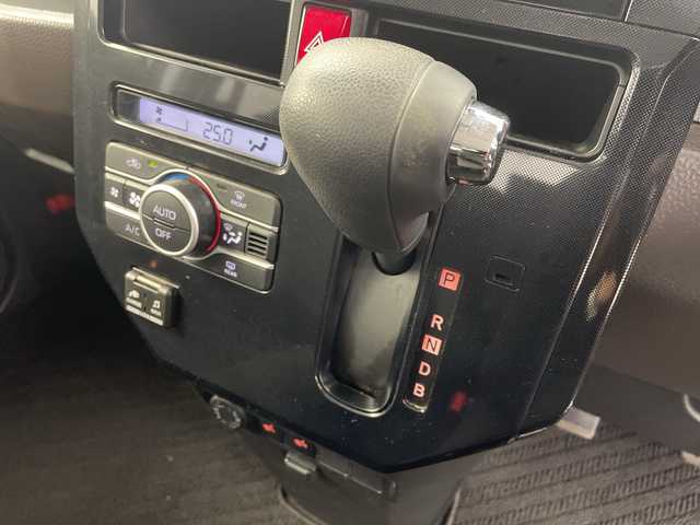 ダイハツ トール Gターボ 岐阜県 2021(令3)年 2.1万km ブラックマイカメタリック フリップダウンモニター/純正SDナビ/フルセグ/BT/DVD/USB/バックカメラ/スマートアシストIII/・衝突軽減ブレーキ/・オートハイビーム/・車線逸脱警報機能/純正ドライブレコーダー/ビルトインETC/前席シートヒーター/クリアランスソナー/両側パワースライドドア/純正フロアマット/サイドバイザー/LEDオートライト/シートバックテーブル/サンシェード/アイドリングストップ/プッシュスタート