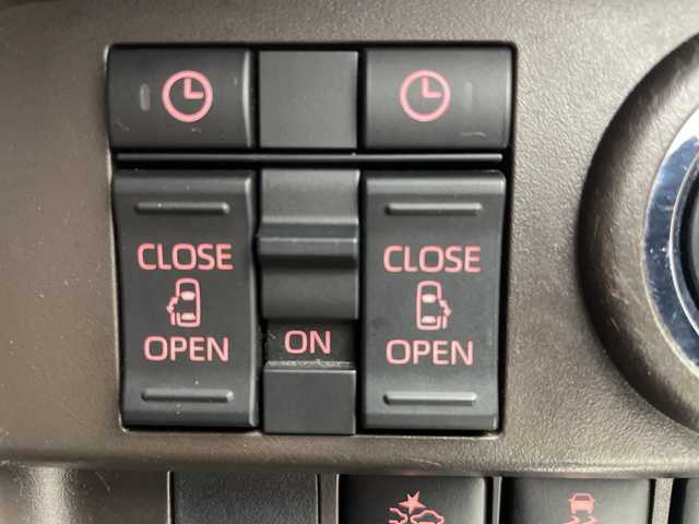 ダイハツ トール Gターボ 岐阜県 2021(令3)年 2.1万km ブラックマイカメタリック フリップダウンモニター/純正SDナビ/フルセグ/BT/DVD/USB/バックカメラ/スマートアシストIII/・衝突軽減ブレーキ/・オートハイビーム/・車線逸脱警報機能/純正ドライブレコーダー/ビルトインETC/前席シートヒーター/クリアランスソナー/両側パワースライドドア/純正フロアマット/サイドバイザー/LEDオートライト/シートバックテーブル/サンシェード/アイドリングストップ/プッシュスタート