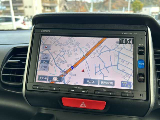 ホンダ Ｎ ＢＯＸ G SSパッケージ 大阪府 2017(平29)年 5.9万km クリスタルブラックパール 衝突軽減　純正ナビ（ＶＸＭ－１７４ＶＦＸＩ）　フルセグＴＶ　ＣＤ　ＤＶＤ　両側パワースライド　前後ドラレコ　バックカメラ　シートヒーター　ＥＴＣ　オートライト　純正フロアマット　