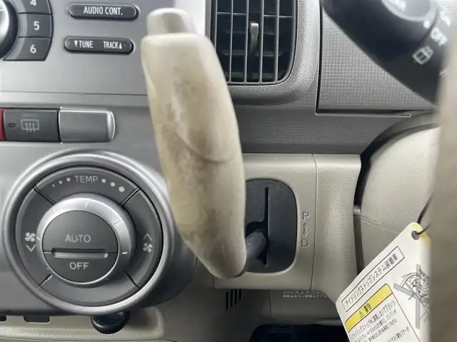 ダイハツ タント X 島根県 2013(平25)年 6.8万km ブライトシルバーメタリック ワンオーナー/純正CDオーディオ　/AM/FM/ETC/アイドリングストップ/片側パワースライドドア　/スマートキー　/純正フロアマット/保証書