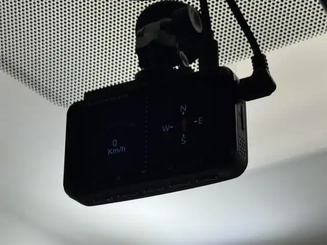 トヨタ カローラ スポーツ ハイブリッドG Z 滋賀県 2020(令2)年 0.5万km パール 純正9インチナビ/Bluetooth/USB/フルセグテレビ/バックカメラ/セーフティセンス/インテリジェントクリアランスソナー/ドライブモードセレクト/LEDヘッドライト/ドライブレコーダー/自動防眩インナーミラー/プッシュスタート/スマートキー