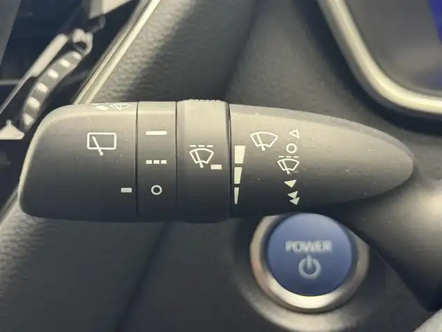 トヨタ カローラ スポーツ ハイブリッドG Z 滋賀県 2020(令2)年 0.5万km パール 純正9インチナビ/Bluetooth/USB/フルセグテレビ/バックカメラ/セーフティセンス/インテリジェントクリアランスソナー/ドライブモードセレクト/LEDヘッドライト/ドライブレコーダー/自動防眩インナーミラー/プッシュスタート/スマートキー