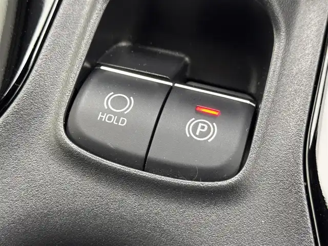 トヨタ カローラ スポーツ ハイブリッドG Z 滋賀県 2020(令2)年 0.5万km パール 純正9インチナビ/Bluetooth/USB/フルセグテレビ/バックカメラ/セーフティセンス/インテリジェントクリアランスソナー/ドライブモードセレクト/LEDヘッドライト/ドライブレコーダー/自動防眩インナーミラー/プッシュスタート/スマートキー