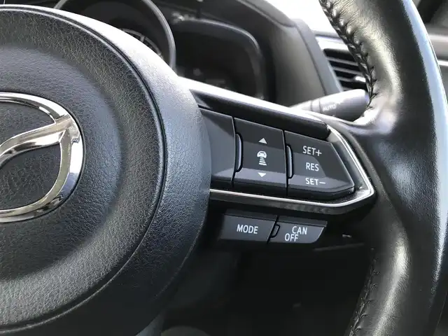 マツダ アクセラ スポーツ 15S プロアクティブ 鳥取県 2018(平30)年 4.4万km マシーングレープレミアムM 純正ナビ/フルセグ/CD/DVD/BT/USB/バックカメラ/衝突軽減ブレーキ/レーダークルーズコントロール/ブラインドスポットモニター/ヘットアップディスプレイ/リアクロストラフィックアラート/ハイビームアシスト/運転席パワーシート/メモリー機能付き/前席シートヒーター/ステアリングヒーター/パドルシフト/LEDヘットライト/フォグライト/純正18インチアルミホイール/プッシュエンジンスタート/アイドリングストップ/スマートキー