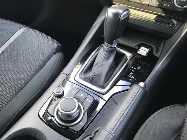 マツダ アクセラ スポーツ 15S プロアクティブ 鳥取県 2018(平30)年 4.4万km マシーングレープレミアムM 純正ナビ/フルセグ/CD/DVD/BT/USB/バックカメラ/衝突軽減ブレーキ/レーダークルーズコントロール/ブラインドスポットモニター/ヘットアップディスプレイ/リアクロストラフィックアラート/ハイビームアシスト/運転席パワーシート/メモリー機能付き/前席シートヒーター/ステアリングヒーター/パドルシフト/LEDヘットライト/フォグライト/純正18インチアルミホイール/プッシュエンジンスタート/アイドリングストップ/スマートキー