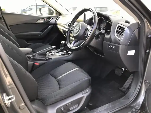 マツダ アクセラ スポーツ 15S プロアクティブ 鳥取県 2018(平30)年 4.4万km マシーングレープレミアムM 純正ナビ/フルセグ/CD/DVD/BT/USB/バックカメラ/衝突軽減ブレーキ/レーダークルーズコントロール/ブラインドスポットモニター/ヘットアップディスプレイ/リアクロストラフィックアラート/ハイビームアシスト/運転席パワーシート/メモリー機能付き/前席シートヒーター/ステアリングヒーター/パドルシフト/LEDヘットライト/フォグライト/純正18インチアルミホイール/プッシュエンジンスタート/アイドリングストップ/スマートキー