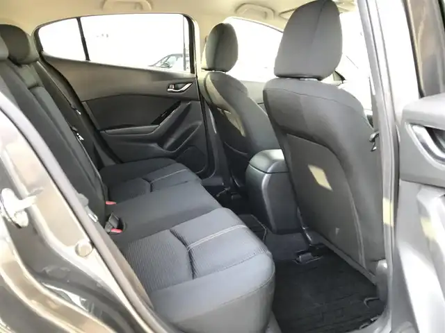 マツダ アクセラ スポーツ 15S プロアクティブ 鳥取県 2018(平30)年 4.4万km マシーングレープレミアムM 純正ナビ/フルセグ/CD/DVD/BT/USB/バックカメラ/衝突軽減ブレーキ/レーダークルーズコントロール/ブラインドスポットモニター/ヘットアップディスプレイ/リアクロストラフィックアラート/ハイビームアシスト/運転席パワーシート/メモリー機能付き/前席シートヒーター/ステアリングヒーター/パドルシフト/LEDヘットライト/フォグライト/純正18インチアルミホイール/プッシュエンジンスタート/アイドリングストップ/スマートキー