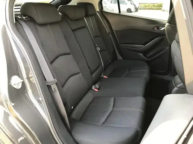 マツダ アクセラ スポーツ 15S プロアクティブ 鳥取県 2018(平30)年 4.4万km マシーングレープレミアムM 純正ナビ/フルセグ/CD/DVD/BT/USB/バックカメラ/衝突軽減ブレーキ/レーダークルーズコントロール/ブラインドスポットモニター/ヘットアップディスプレイ/リアクロストラフィックアラート/ハイビームアシスト/運転席パワーシート/メモリー機能付き/前席シートヒーター/ステアリングヒーター/パドルシフト/LEDヘットライト/フォグライト/純正18インチアルミホイール/プッシュエンジンスタート/アイドリングストップ/スマートキー