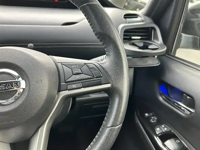 日産 セレナ ハイウェイスター G 島根県 2016(平28)年 5.4万km ダイヤモンドブラック 社外９インチナビ/（Bluetoothオーディオ/フルセグ／ＣＤ／ＳＤ／ＤＶＤ）/バックカメラ/ミラー型前後ドラレコ　/ビルトインＥＴＣ　/クルーズコントロール/ＬＥＤヘッドライト/ハンズフリーパワースライドドア/純正フロアマット　/スマートキー/プッシュスタート　/アイドリングストップ/ウインカーミラー/後席サンシェード/後席プライバシーガラス
