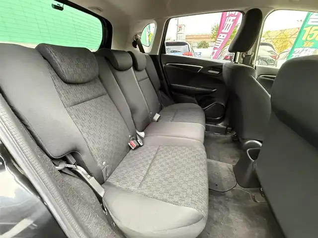 ホンダ フィット 13G Fパッケージ 千葉県 2015(平27)年 8.3万km クリスタルブラックパール ナビ/　(AM/FM/CD/DVD/USB)/ワンセグTV/前後ドライブレコーダー (DRY-TW8500)/ETC/プッシュエンジンスタート/スマートキー×2/アイドリングストップ/ヘッドライトレベライザー/ウィンカー付き電動格納ミラー/純正フロアマット/保証書＆取扱説明書/ナビ取扱説明書