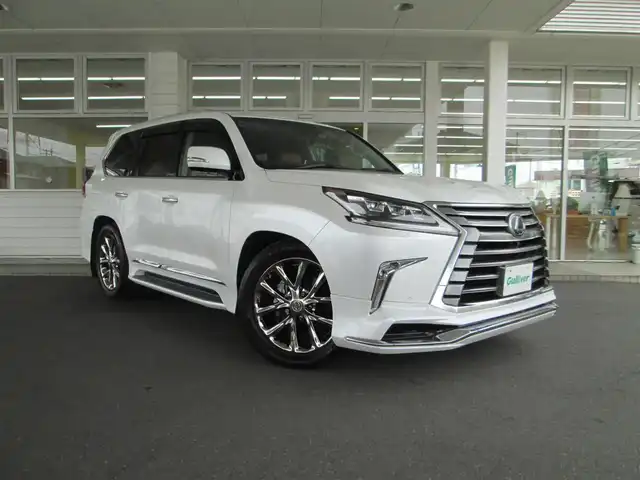 レクサス ＬＸ 570 千葉県 2017(平29)年 5.2万km ソニッククォーツ モデリスタエアロ/マークレビンソンサウンドシステム/12.3インチメーカーオプションナビ/　【DVD/BD/Bluetooth/SD/USB/CD/AUX/ラジオ】/パノラミックビューモニター/サンルーフ/サンフレアブラウンレザーシート/全席パワーシート/シートヒーター/エアシート/Lexus Safety System/三眼LEDヘッドライト/純正21インチアルミホイール/ハンドルヒーター/クールボックス/ステアリングスイッチ/パドルシフト/パワーバックドア/オートライト/プッシュスタート/スマートキー/スペアキー×2/純正フロアマット/ドアバイザー/新車保証書/取扱説明書/ナビ説明書
