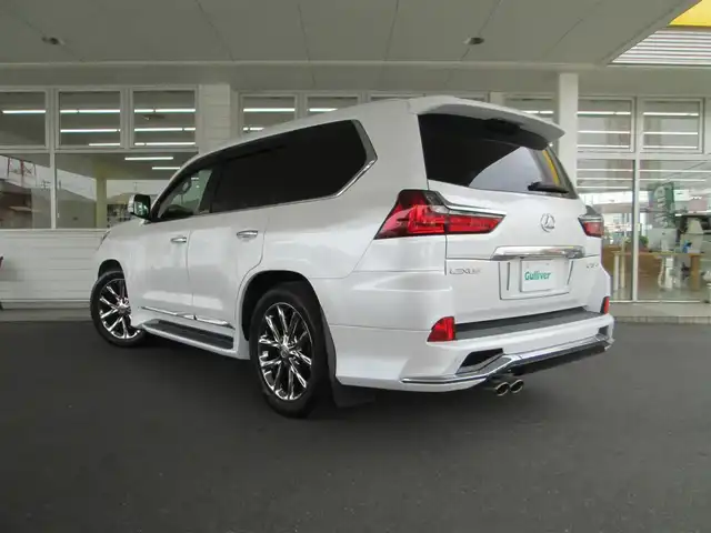 レクサス ＬＸ 570 千葉県 2017(平29)年 5.2万km ソニッククォーツ モデリスタエアロ/マークレビンソンサウンドシステム/12.3インチメーカーオプションナビ/　【DVD/BD/Bluetooth/SD/USB/CD/AUX/ラジオ】/パノラミックビューモニター/サンルーフ/サンフレアブラウンレザーシート/全席パワーシート/シートヒーター/エアシート/Lexus Safety System/三眼LEDヘッドライト/純正21インチアルミホイール/ハンドルヒーター/クールボックス/ステアリングスイッチ/パドルシフト/パワーバックドア/オートライト/プッシュスタート/スマートキー/スペアキー×2/純正フロアマット/ドアバイザー/新車保証書/取扱説明書/ナビ説明書