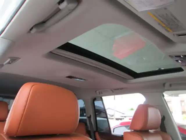 レクサス ＬＸ 570 千葉県 2017(平29)年 5.2万km ソニッククォーツ モデリスタエアロ/マークレビンソンサウンドシステム/12.3インチメーカーオプションナビ/　【DVD/BD/Bluetooth/SD/USB/CD/AUX/ラジオ】/パノラミックビューモニター/サンルーフ/サンフレアブラウンレザーシート/全席パワーシート/シートヒーター/エアシート/Lexus Safety System/三眼LEDヘッドライト/純正21インチアルミホイール/ハンドルヒーター/クールボックス/ステアリングスイッチ/パドルシフト/パワーバックドア/オートライト/プッシュスタート/スマートキー/スペアキー×2/純正フロアマット/ドアバイザー/新車保証書/取扱説明書/ナビ説明書