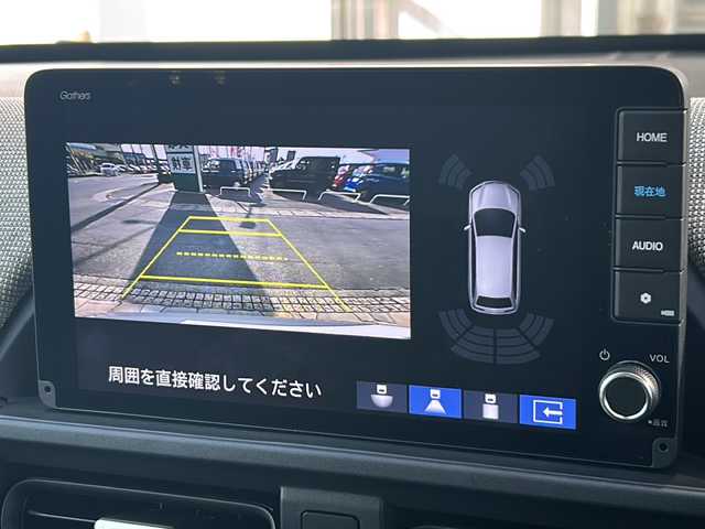 ホンダ フリード ハイブリット e:HEV AIR 静岡県 2025(令7)年 0.4万km ソニックグレーパール 純正ナビ/・FM/・AM/・TV/・Apple Car Play/・Android Auto/・Bluetooth/・USB/主要装備/・バックカメラ/・ホンダセンシング/・車線逸脱防止/・誤発進抑制/・コーナーセンサー/・ＥＴＣ/・追従クルコン/・横滑り防止装置/・ＬＥＤヘッドライト/・サイドカーテンエアバッグ/・純正フロアマット
