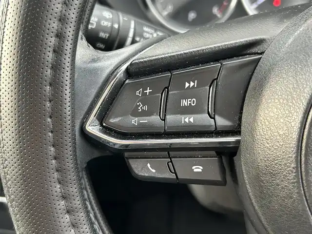 マツダ ＣＸ－５ XD スマートエディション 熊本県 2020(令2)年 5.5万km チタニウムフラッシュマイカ 純正ナビ/・AM/FM/SD/USB/BT/・全周囲カメラ/ｉ－ＡＣＴＩＶＥＳＥＮＳＥ/・スマートブレーキサポート/・スマートシティブレーキサポート/・ブラインドスポットモニター/・レーンキープアシスト/・交通標識認識システム/アダプティブクルーズコントロール/ヘッドアップディスプレイ/コーナーセンサー/ＥＴＣ/ステアリングリモコン/電子パーキング/オートホールド/ＬＥＤヘッドライト/オートライト/スマートキー/プッシュスタート/純正ラバーマット/純正アルミホイール