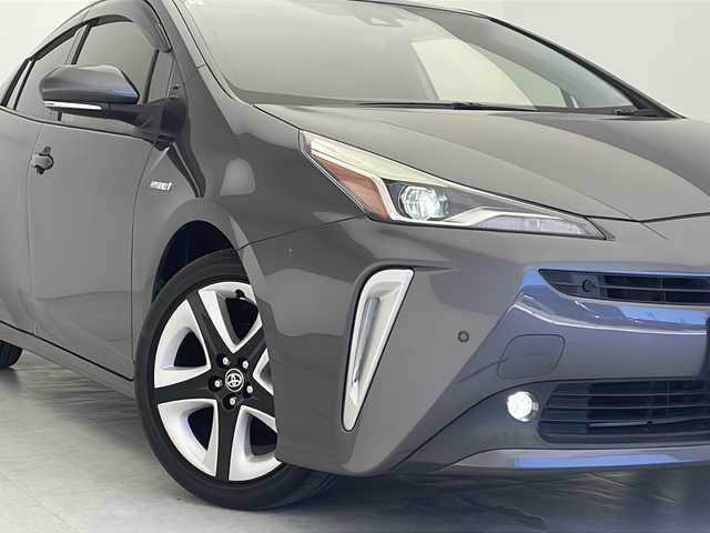 トヨタ プリウス S ツーリングセレクション 沖縄県 2019(令1)年 7.9万km グレーメタリック 純正ナビ(NSZT-W68T)/(フルセグＴＶ/ＴＶキャンセラー　ＤＶＤ再生　ＢＴ接続)　バックカメラ　/社外ドラレコ　/合皮シート　/前席シートヒーター　/前後クリアランスソナー　/純正フロアマット　/ドアバイザー　/オートリトラミラー