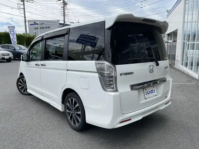 ホンダ ステップワゴン スパーダ Z クールスピリット 山梨県 2012(平24)年 9.2万km ホワイトオーキッドパール (株)IDOMが運営する【じしゃロン甲府店】の自社ローン専用車両になります。/こちらは現金またはオートローンご利用時の価格です。自社ローンご希望の方は別途その旨お申付け下さい/スマートキー２個/両側パワースライドドア/クルーズコントロール/パドルシフト/ハーフレザーシート/純正ＨＤＤインターナビ・フルセグＴＶ/ＣＤ・ＤＶＤ・ＵＳＢ/バックカメラ/ＨＩＤオートライト/ビルトインＥＴＣ/保証書・取説書・ナビ説