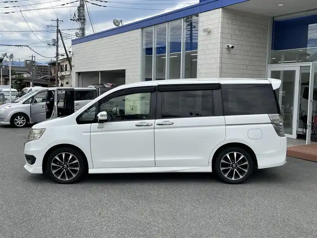 ホンダ ステップワゴン スパーダ Z クールスピリット 山梨県 2012(平24)年 9.2万km ホワイトオーキッドパール (株)IDOMが運営する【じしゃロン甲府店】の自社ローン専用車両になります。/こちらは現金またはオートローンご利用時の価格です。自社ローンご希望の方は別途その旨お申付け下さい/スマートキー２個/両側パワースライドドア/クルーズコントロール/パドルシフト/ハーフレザーシート/純正ＨＤＤインターナビ・フルセグＴＶ/ＣＤ・ＤＶＤ・ＵＳＢ/バックカメラ/ＨＩＤオートライト/ビルトインＥＴＣ/保証書・取説書・ナビ説