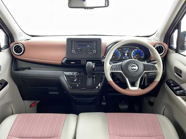 日産 デイズ ボレロ 愛知県 2024(令6)年 0.5万km パープル オーディオ/   ＣＤ/ＡＵＸ/全方位モニター/衝突軽減ブレーキ/車線逸脱防止支援システム/コーナーセンサー/アイドリングストップ/ステアリングスイッチ/ハーフレザーシート/純正フロアマット/プッシュスタート/スマートキー/ＬＥＤライト/禁煙車