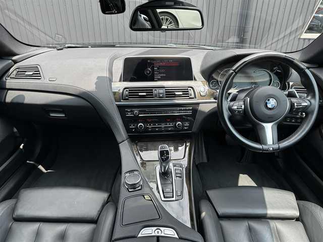 ＢＭＷ ６４０ｉ クーペ Mスポーツ 福島県 2018(平30)年 2.1万km サファイアブラックP サンルーフ/アダプティブクルーズコントロール/黒革シート/ヘッドアップディスプレイ/ブラインドスポットミニター/レーンディパーチャーウォーニング/コンフォートアクセス/純正20AW/純正HDDナビ(BT/USB/CD/DVD/AUX)/フルセグTV/バックカメラ/メモリ付パワーシート(D・N)/シートヒーター(D・N)/パドルシフト/ドライブモード/ステアリングスイッチ/LEDライト/オートライト/ドライブレコーダー(前方のみ)/取扱説明書/保証書/スペアキー