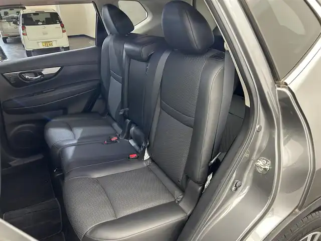 日産 エクストレイル 20Xi 愛媛県 2019(令1)年 5.8万km ダークメタルグレー ・プロパイロット/・エマージェンシーブレーキ /・純正9インチナビゲーション/・Bluetooth/フルセグテレビ/DVD/・アラウンドビューモニター/・カプロンハーフシート/・ドライブレコーダー/・ETC/・LEDヘッドライト/・スマートキー