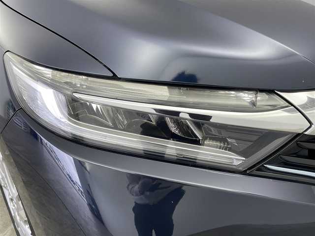 ホンダ シャトル ハイブリッド Z 群馬県 2015(平27)年 5.3万km ミッドナイトブルービームM 純正７インチナビ　バックカメラ　クルーズコントロール　ＬＥＤライト　ハーフレザーシート　シートヒーター　純正１６インチＡＷ　ステアリングリモコン　パドルシフト　寒冷地仕様　スマートキー　ＥＴＣ　禁煙車