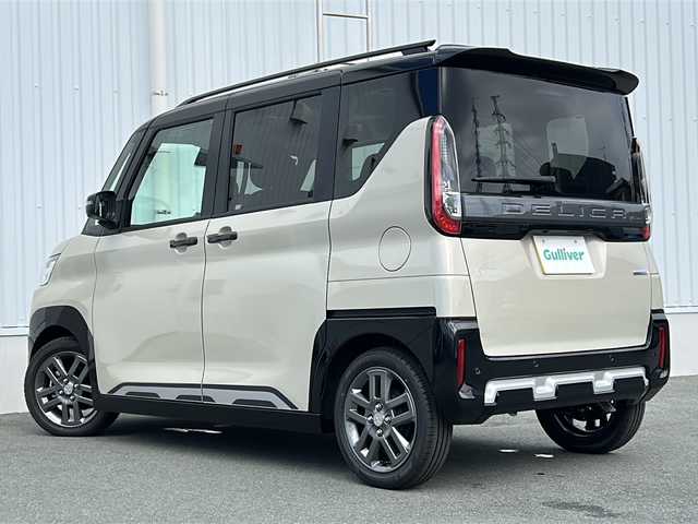 三菱 デリカミニ T プレミアム 三重県 2025(令7)年 0.1千km ベージュⅡ 登録済未使用車/純正9型ディスプレイオーディオ/全周囲/両側パワースライドドア/デジタルインナーミラー/前席シートヒーター/スペアキー/マイパイロット/前後コーナーセンサー/レーダークルーズコントロール/レーンキープアシスト/オートホールド/パドルシフト/USB給電/ステアリングヒーター/ステアリングスイッチ/革巻きステアリング/ダウンヒルアシストコントロール/LEDヘッドライト/ヘッドライトレベライザー/オートライト/オートハイビーム/ハーフレザーシート/電子パーキング/電動格納ミラー/禁煙車