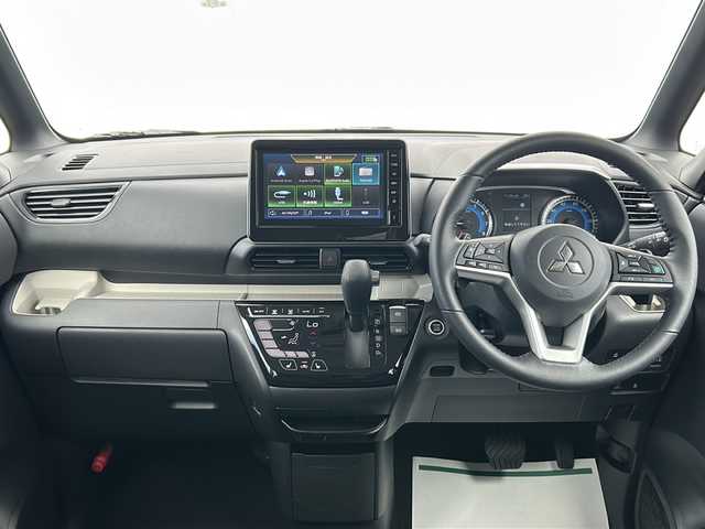 三菱 デリカミニ T プレミアム 三重県 2025(令7)年 0.1千km ベージュⅡ 登録済未使用車/純正9型ディスプレイオーディオ/全周囲/両側パワースライドドア/デジタルインナーミラー/前席シートヒーター/スペアキー/マイパイロット/前後コーナーセンサー/レーダークルーズコントロール/レーンキープアシスト/オートホールド/パドルシフト/USB給電/ステアリングヒーター/ステアリングスイッチ/革巻きステアリング/ダウンヒルアシストコントロール/LEDヘッドライト/ヘッドライトレベライザー/オートライト/オートハイビーム/ハーフレザーシート/電子パーキング/電動格納ミラー/禁煙車