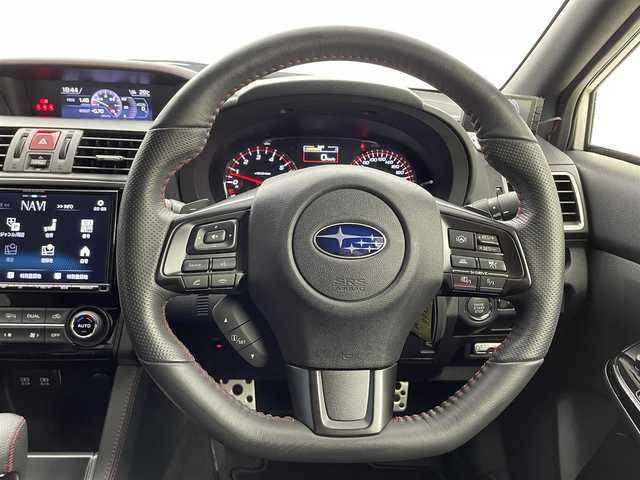 スバル ＷＲＸ Ｓ４ 2．0GT‐S アイサイト 福井県 2018(平30)年 2万km クリスタルホワイトP アイサイトツーリングアシスト/・衝突軽減ブレーキ/・車線逸脱警報機能/・クルーズコントロール（追従有）/・レーンキープアシスト/後側方支援システム/ダイアトーン8インチナビ/【AM/FM/CD/DVD/Bluetooth/フルセグTV】/バックカメラ/サイドカメラ（メーカーOP）/フロントカメラ（メーカーOP）/ETC/STIフロントリップスポイラー/コーナーセンサー/オートライト/LEDヘッドライド/LEDフォグランプ/LEDアクセサリーライナー（ディーラーOP）/ハーフレザーシート/パワーシート（運転席/助手席）/シートヒーター（運転席/助手席）