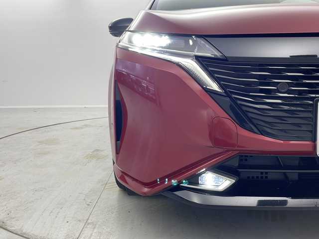 日産 オーラ G 茨城県 2021(令3)年 5万km ガーネットレッド/スーパーブラック 2トーン ＢＯＳＥサウンド　ワイヤレス充電器　ＵＳＢ端子　ビルトインＥＴＣ２．０　純正９型ナビ　フルセグＴＶ　全周囲カメラ　プロパイロット　アダプティブクルーズコントロール　ＬＥＤライト　純正アルミホイール