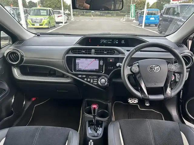 トヨタ アクア G G’s 栃木県 2014(平26)年 7万km ブラックマイカ ALPINE7インチナビ/フルセグTV/DVD/Bluetooth/バックカメラ/ビルトインETC/前ドライブレコーダー/プッシュスタート/ステアリングリモコン/LEDオートライト/LEDフォグランプ/純正17インチAW/アイドリングストップ/横滑り防止装置/電動格納ミラー/ドアバイザー