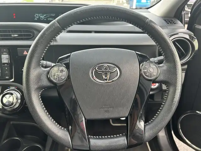 トヨタ アクア G G’s 栃木県 2014(平26)年 7万km ブラックマイカ ALPINE7インチナビ/フルセグTV/DVD/Bluetooth/バックカメラ/ビルトインETC/前ドライブレコーダー/プッシュスタート/ステアリングリモコン/LEDオートライト/LEDフォグランプ/純正17インチAW/アイドリングストップ/横滑り防止装置/電動格納ミラー/ドアバイザー
