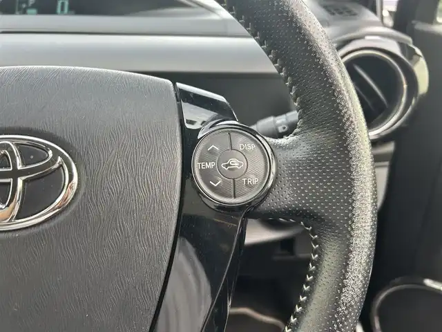 トヨタ アクア G G’s 栃木県 2014(平26)年 7万km ブラックマイカ ALPINE7インチナビ/フルセグTV/DVD/Bluetooth/バックカメラ/ビルトインETC/前ドライブレコーダー/プッシュスタート/ステアリングリモコン/LEDオートライト/LEDフォグランプ/純正17インチAW/アイドリングストップ/横滑り防止装置/電動格納ミラー/ドアバイザー