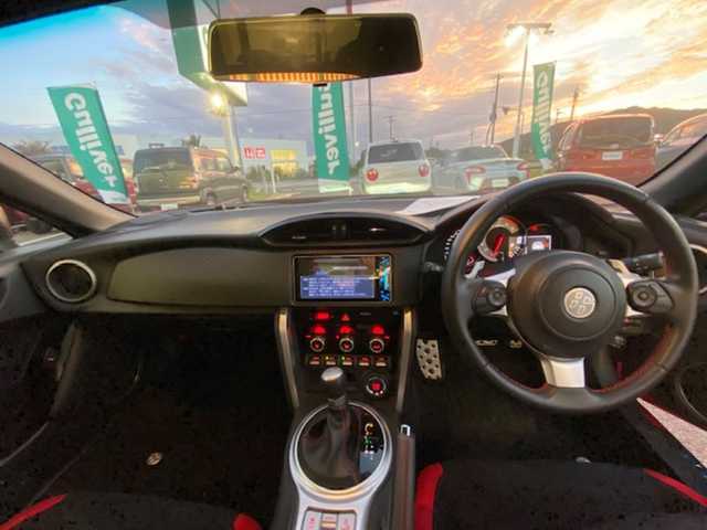 トヨタ ８６ GT 愛知県 2020(令2)年 2.3万km ピュアレッド 社外SDナビ/(CD/DVD/BT/AM/FM)/フルセグテレビ/バックカメラ/クルーズコントロール/プッシュスタート/LEDヘッドライト/パドルシフト