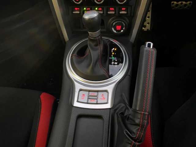 トヨタ ８６ GT 愛知県 2020(令2)年 2.3万km ピュアレッド 社外SDナビ/(CD/DVD/BT/AM/FM)/フルセグテレビ/バックカメラ/クルーズコントロール/プッシュスタート/LEDヘッドライト/パドルシフト