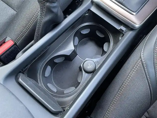 ボルボ Ｖ４０ 道南・函館 2016(平28)年 3.5万km アイスホワイト /ワンオーナー//純正ナビ//社外AW付き夏冬タイヤ//バックカメラ//パワーバックドア//シートヒーター//パワーシート//レーダークルーズコントロール//車線逸脱警報//オートハイビーム//コーナーセンサー//ETC