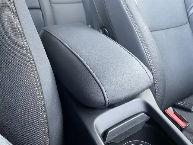 ボルボ Ｖ４０ 道南・函館 2016(平28)年 3.5万km アイスホワイト /ワンオーナー//純正ナビ//社外AW付き夏冬タイヤ//バックカメラ//パワーバックドア//シートヒーター//パワーシート//レーダークルーズコントロール//車線逸脱警報//オートハイビーム//コーナーセンサー//ETC