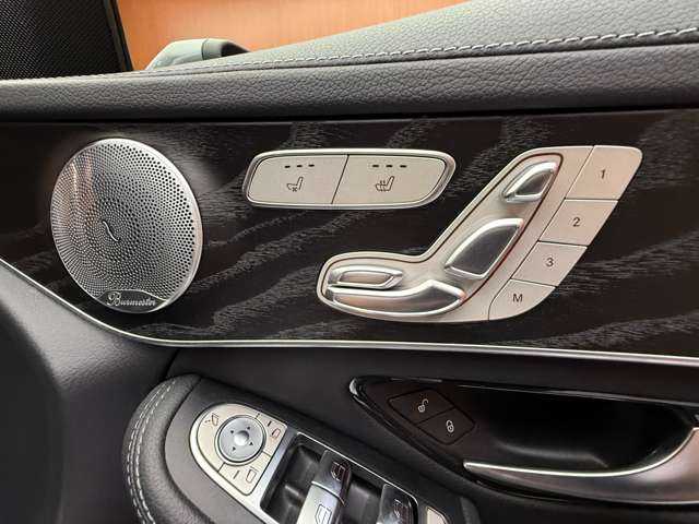 メルセデス・ベンツ ＧＬＣ２２０ d 4マチック AMGライン 千葉県 2019(令1)年 7.5万km セレナイトグレー レザーエクスクルーシブＰＫＧ　/サンルーフ　/黒革シート　/ベンチレーション　/シートヒーター　/パワーシート　/Ｂｕｒｍｅｓｔｅｒ　/３６０°カメラ　/ＨＵＤ　/エアバランスＰＫＧ　/電動リアゲート/レーダーセーフティ