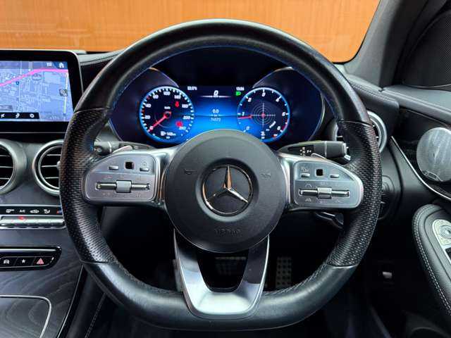 メルセデス・ベンツ ＧＬＣ２２０ d 4マチック AMGライン 千葉県 2019(令1)年 7.5万km セレナイトグレー レザーエクスクルーシブＰＫＧ　/サンルーフ　/黒革シート　/ベンチレーション　/シートヒーター　/パワーシート　/Ｂｕｒｍｅｓｔｅｒ　/３６０°カメラ　/ＨＵＤ　/エアバランスＰＫＧ　/電動リアゲート/レーダーセーフティ