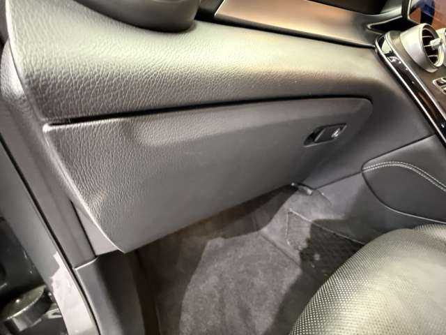 メルセデス・ベンツ ＧＬＣ２２０ d 4マチック AMGライン 千葉県 2019(令1)年 7.5万km セレナイトグレー レザーエクスクルーシブＰＫＧ　/サンルーフ　/黒革シート　/ベンチレーション　/シートヒーター　/パワーシート　/Ｂｕｒｍｅｓｔｅｒ　/３６０°カメラ　/ＨＵＤ　/エアバランスＰＫＧ　/電動リアゲート/レーダーセーフティ