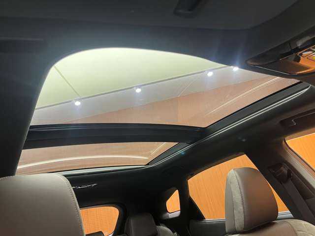 レクサス ＲＸ 450h+ バージョンL 千葉県 2023(令5)年 1万km 紺 パノラマSR　/半革シート　/ACC　/HUD　/ナビ　TV　360°Bluetooth接続　/シートヒーター　ベンチレーション　/デジタルインナーミラー　/パーキングサポート　/3眼LEDヘッドライト　/衝突軽減B　/BSM　/LKA　/ドラレコ　/ETC