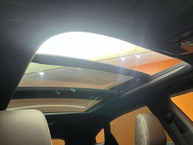 レクサス ＲＸ 450h+ バージョンL 千葉県 2023(令5)年 1万km 紺 パノラマSR　/半革シート　/ACC　/HUD　/ナビ　TV　360°Bluetooth接続　/シートヒーター　ベンチレーション　/デジタルインナーミラー　/パーキングサポート　/3眼LEDヘッドライト　/衝突軽減B　/BSM　/LKA　/ドラレコ　/ETC