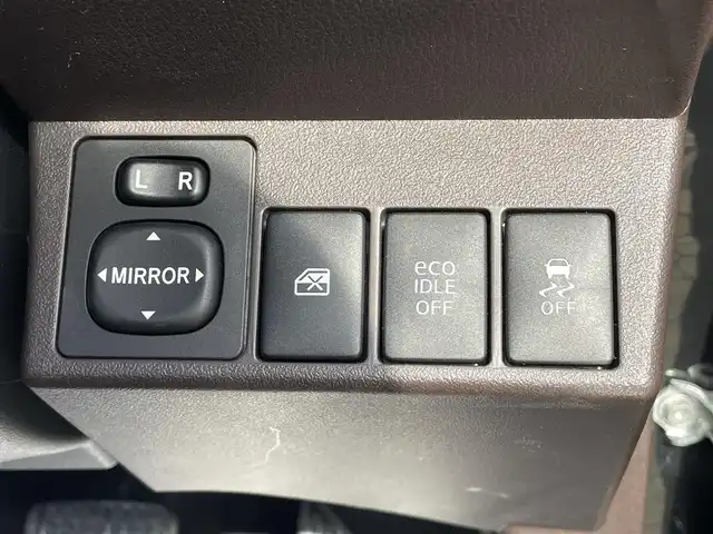 ダイハツ コペン ローブ 宮崎県 2015(平27)年 7.3万km ブラックマイカメタリック 純正ナビ/フルセグTV/バックカメラ/ETC/横滑り防止装置/IC付ターボ/LEDヘッドランプ/オートエアコン/革巻きステアリング/ステアリングスイッチ/ベージュファブリックスポーツシート/両席シートヒーター/社外14インチアルミホイール/スマートキー/プッシュエンジンスタート/禁煙車