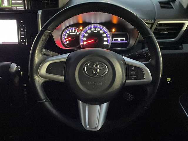 トヨタ タンク カスタムG S 新潟県 2017(平29)年 9.4万km パールホワイトⅢ 　社外ナビ/　フルセグテレビ/　Bluetooth/　アイドリングストップ/　ウィンカーミラー/　クルーズコントロール/　ドアバイザー/　プッシュスタート/　両側パワースライドドア/　オートライト/　モデリスタエアロ/　LEDヘッドライト/　電動格納ミラー