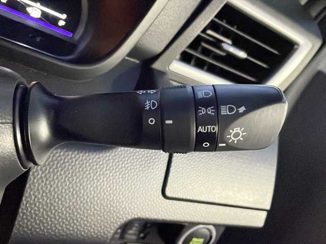 トヨタ タンク カスタムG S 新潟県 2017(平29)年 9.4万km パールホワイトⅢ 　社外ナビ/　フルセグテレビ/　Bluetooth/　アイドリングストップ/　ウィンカーミラー/　クルーズコントロール/　ドアバイザー/　プッシュスタート/　両側パワースライドドア/　オートライト/　モデリスタエアロ/　LEDヘッドライト/　電動格納ミラー